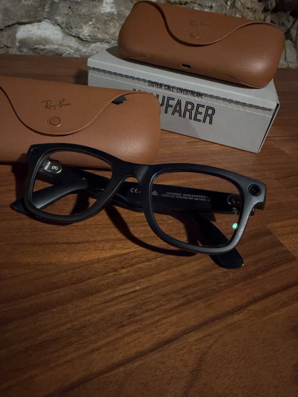 Ray-Ban Meta Wayfarer Smart Glasses – Transitions, Box + 2 Cases